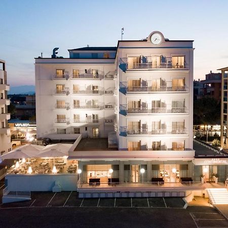 Hotel Continental Rimini Esterno foto
