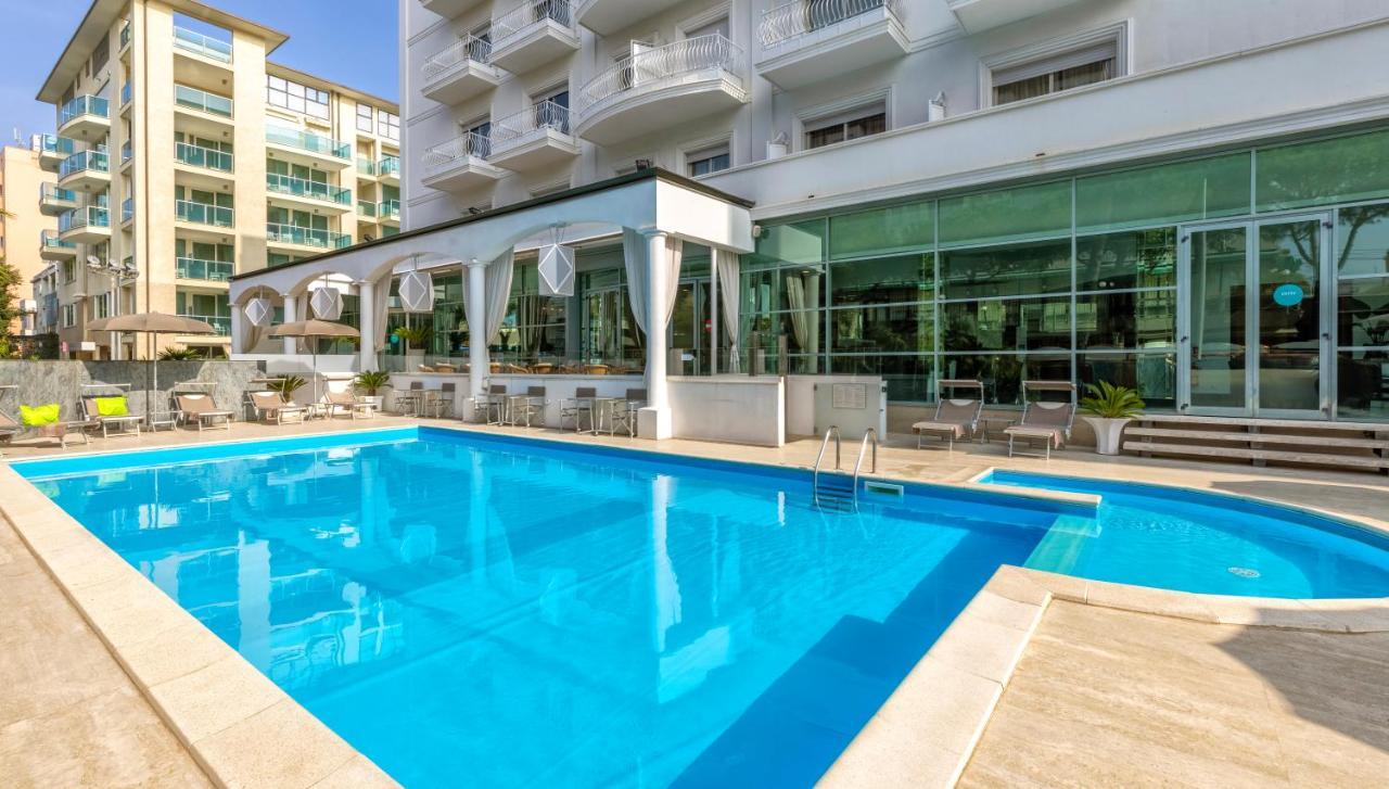 Hotel Continental Rimini Esterno foto