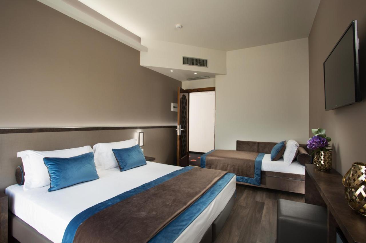 Hotel Continental Rimini Esterno foto